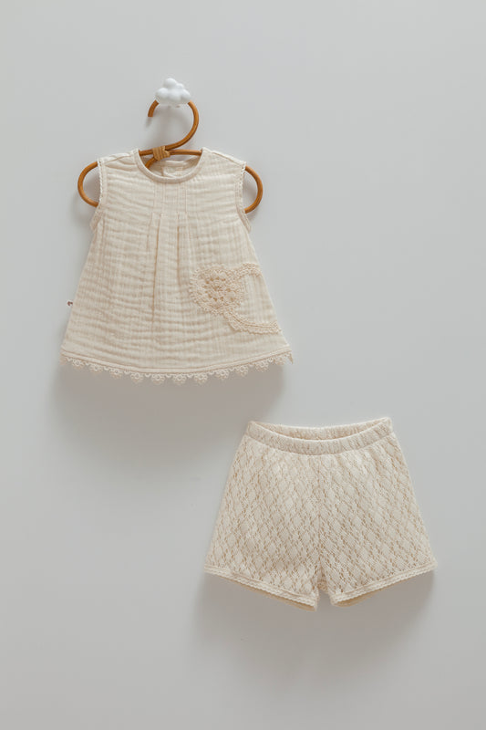 Dantelli Müslin Bebek Şortlu Takım Bej | Pamukanne
