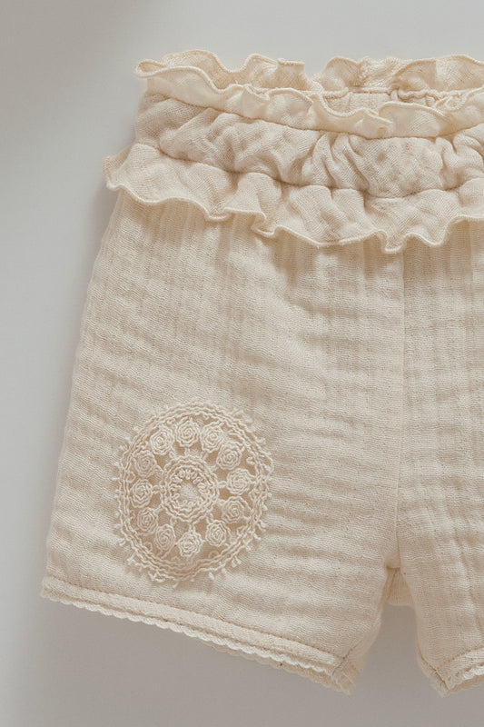 Nakış Detaylı Müslin Bebek Şort Takımı (Bej)